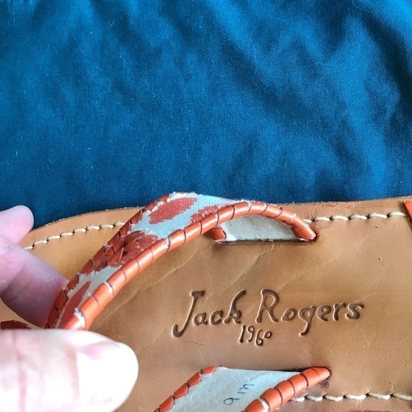 JACK Rogers burnt orange canvas and leather slip on thong sandal. Size 9. - Picture 3 of 8